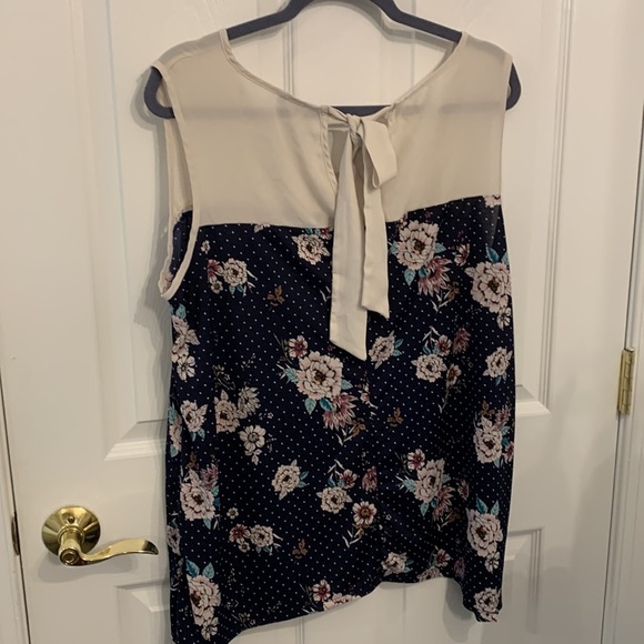 EUC naif sleeveless blouse Women’s Plus size 2X - Picture 5 of 7